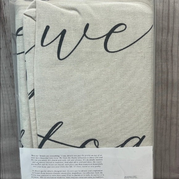 Style Me Pretty Backdrop 54”x84” Decor Celebration Shower Wedding - Picture 4 of 4